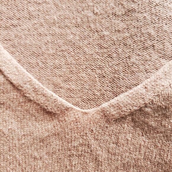 Aritzia Babaton Byron Derma Wool Cashmere Blend Sweater Size XS - Picture 5 of 8